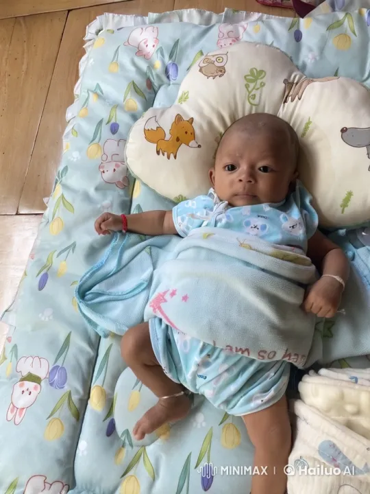 Baby Dancing Delightfully on Themed Mat – AI Generated Video | Hailuo AI