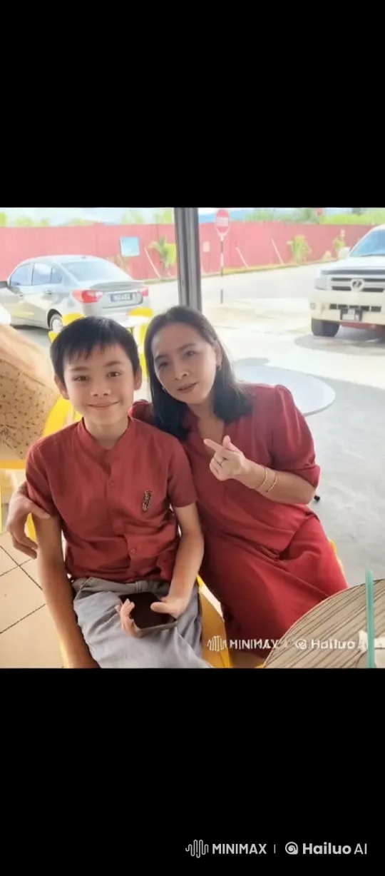 Joyful Moment at Outdoor Café with Boy and Woman – AI Generated Video | Hailuo AI