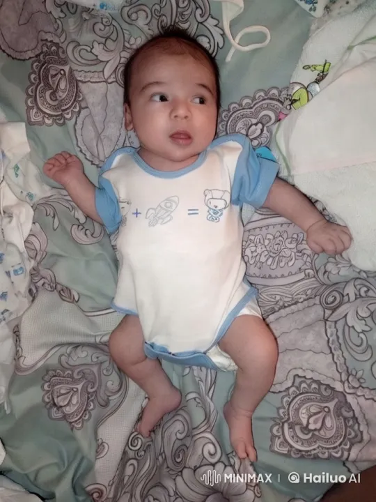 Baby on Blanket in Cozy, Aesthetic Setting – AI Generated Video | Hailuo AI