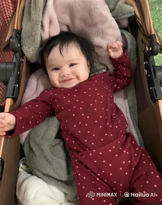 Baby's Joyful Dance and Playful Kung Fu Pose – AI Generated Video | Hailuo AI