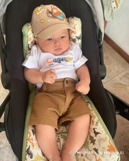 Baby's Joyful Dance and Kung Fu Moves – AI Generated Video | Hailuo AI