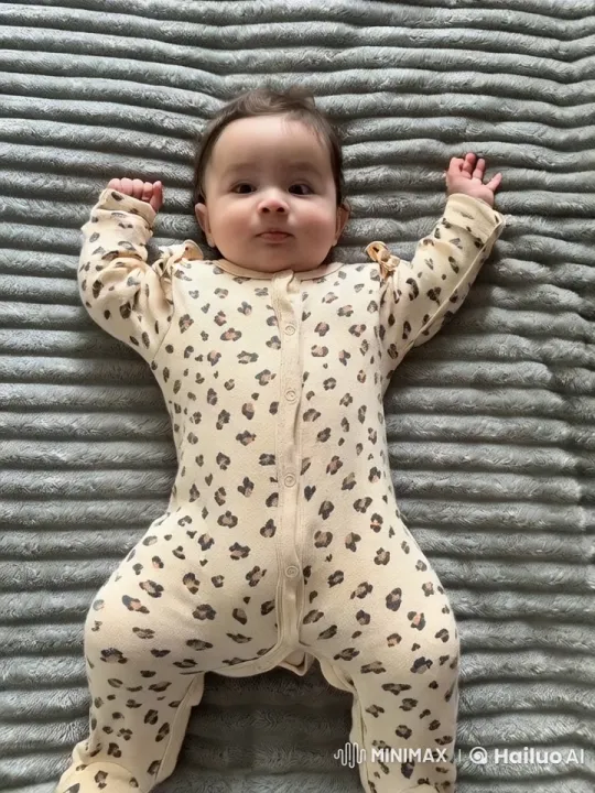 Baby Relaxing on Textured Blanket with Gentle Movements – AI Generated Video | Hailuo AI