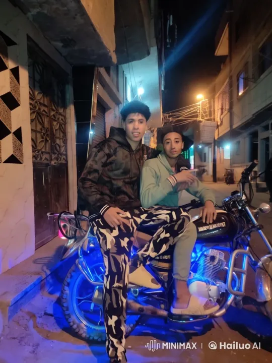 Intense Confrontation Between Two Men in Alleyway – AI Generated Video | Hailuo AI