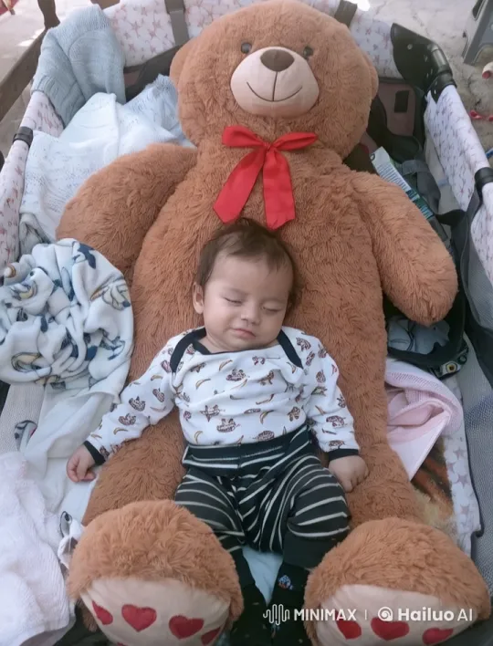 Baby's Gentle Awakening to Kung Fu Mastery – AI Generated Video | Hailuo AI