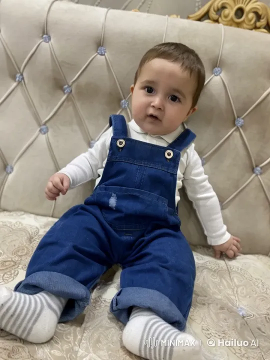 Baby Dances and Mimics Kung Fu on Elegant Sofa – AI Generated Video | Hailuo AI