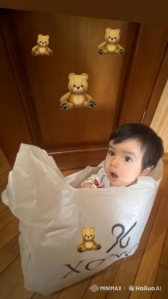 Baby Surprised by Floating Teddy Bear Emojis – AI Generated Video | Hailuo AI