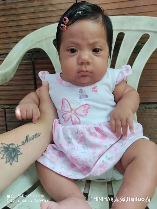 Baby and Adult Share a Tender Moment – AI Generated Video | Hailuo AI