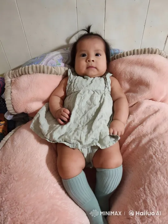 Baby's Playful Kung Fu Dance in Soft Light – AI Generated Video | Hailuo AI