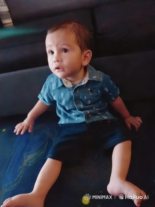 Child Dancing Enthusiastically in Cozy Room – AI Generated Video | Hailuo AI