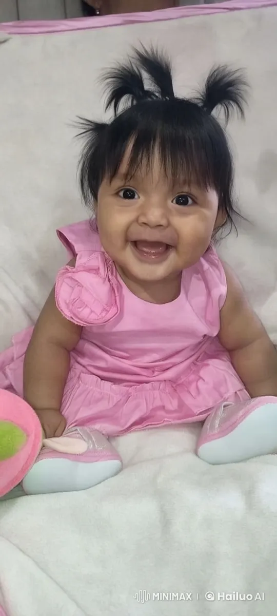 Baby Girl's Joyful Dance and Playful Kung Fu Moves – AI Generated Video | Hailuo AI