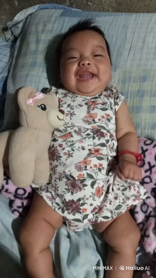 Baby's Joyful Dance and First Steps on Bed – AI Generated Video | Hailuo AI
