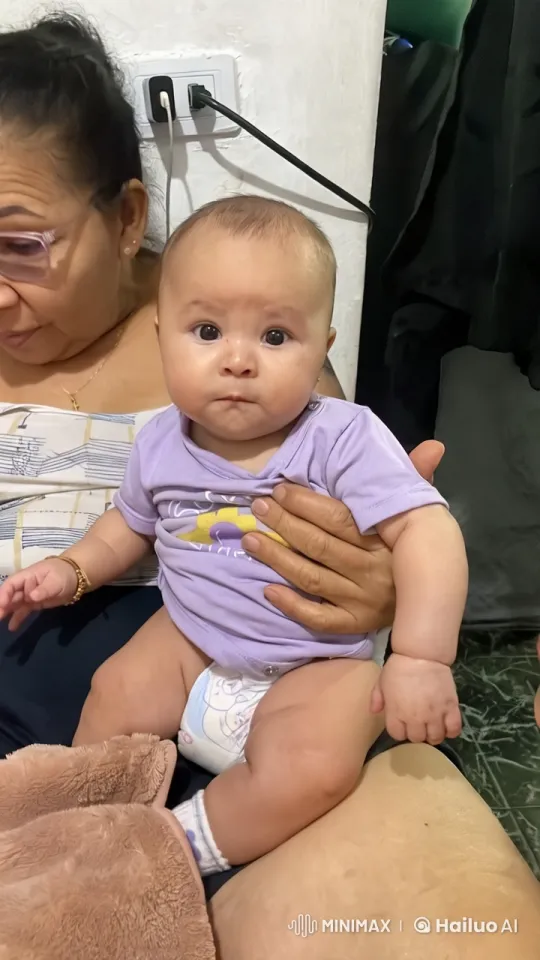 Baby's Playful Dance and Kung Fu Pose – AI Generated Video | Hailuo AI