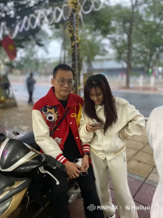 Couple Engages in Martial Arts Display on Street – AI Generated Video | Hailuo AI
