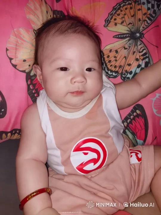 Baby's Playful Dance and Kungfu Pose – AI Generated Video | Hailuo AI