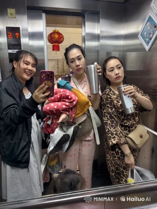 Elevator Kick: Women's Martial Arts Showdown – AI Generated Video | Hailuo AI