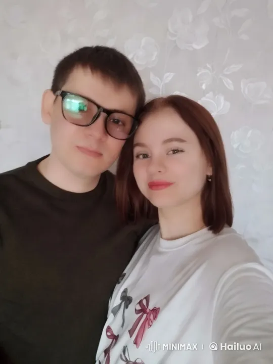 Calm Intimate Couple in Floral Wallpaper Setting – AI Generated Video | Hailuo AI