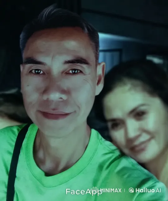 Intimate Moments: Couples Share Smiles and Kisses – AI Generated Video | Hailuo AI