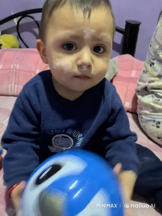 Child's Playful Dance and Kung Fu Poses – AI Generated Video | Hailuo AI