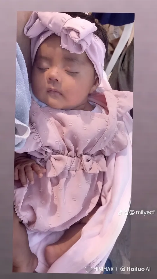 Baby's Gentle Awakening and Dance – AI Generated Video | Hailuo AI