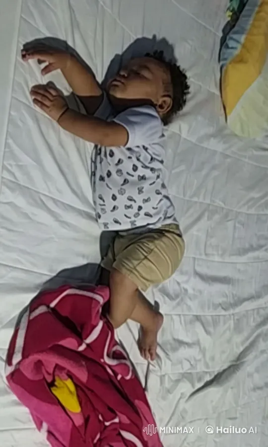 Baby Mimics Kung Fu in Playful Dance Routine – AI Generated Video | Hailuo AI