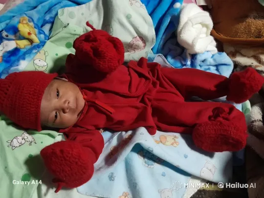Baby in Red Outfit Shows Off Playful Kung Fu Moves – AI Generated Video | Hailuo AI