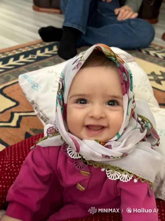 Baby's Joyful Dance with Kung Fu Surprise – AI Generated Video | Hailuo AI