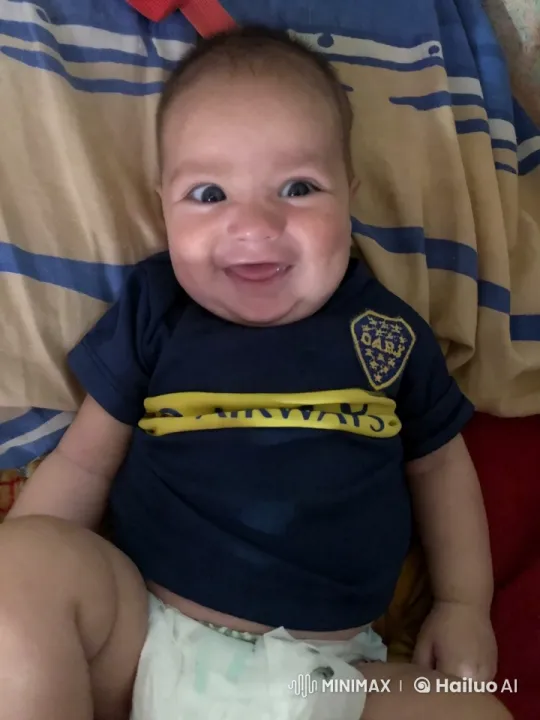 Baby's Joyful Play: Boxing, Dancing, and Kung Fu Moves – AI Generated Video | Hailuo AI