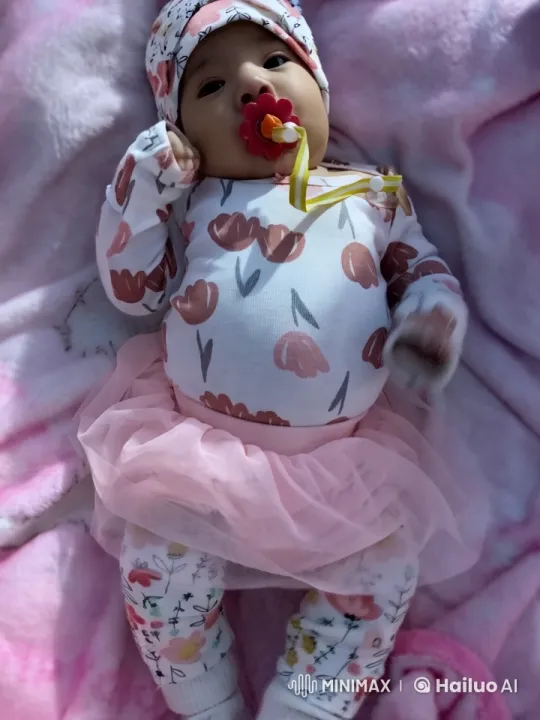 Adorable Baby's Playful Dance and Kung Fu Attempt – AI Generated Video | Hailuo AI