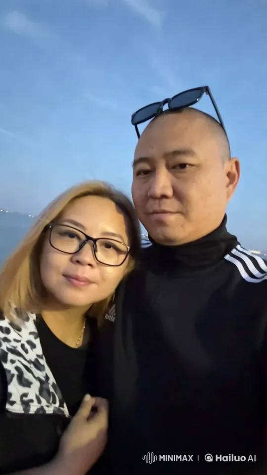 Romantic Couple Shares Tender Kiss in Serene Setting – AI Generated Video | Hailuo AI