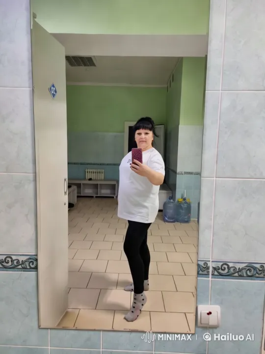 Casual Mirror Selfie in Minimalist Tiled Room – AI Generated Video | Hailuo AI