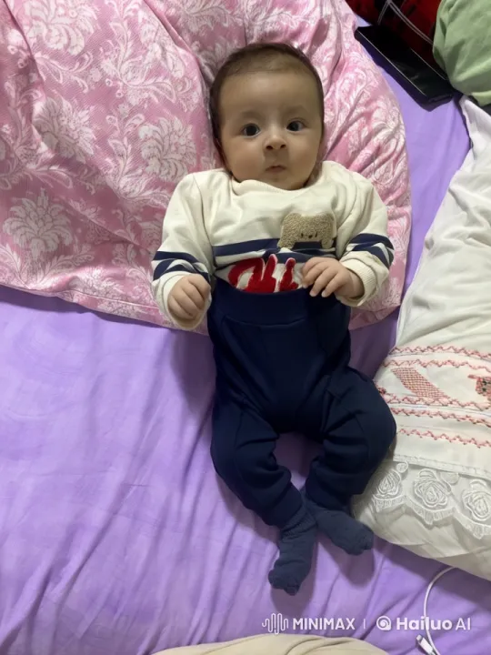 Baby's Playful Dance and Kungfu Moves Captured on Camera – AI Generated Video | Hailuo AI
