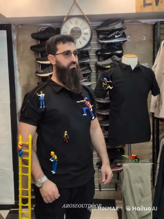 Man in Black Shirt with Tiny Workers at Shoe Store – AI Generated Video | Hailuo AI