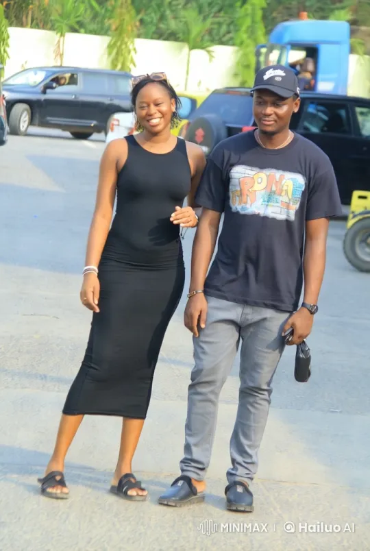 Couple Walking in Urban Setting with Aesthetic Camera Work – AI Generated Video | Hailuo AI