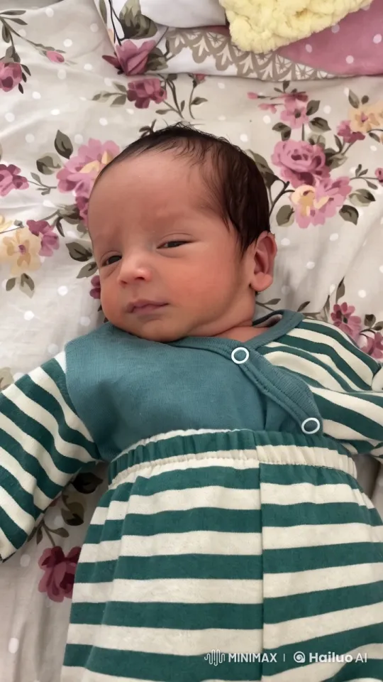 Baby's Joyful Dance Performance with Kung Fu Moves – AI Generated Video | Hailuo AI