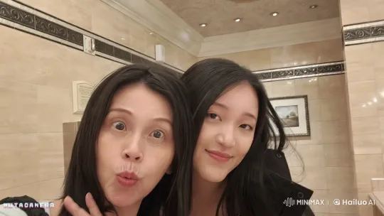Elegant Bathroom with Luxurious Decor and Sophisticated Lighting – AI Generated Video | Hailuo AI