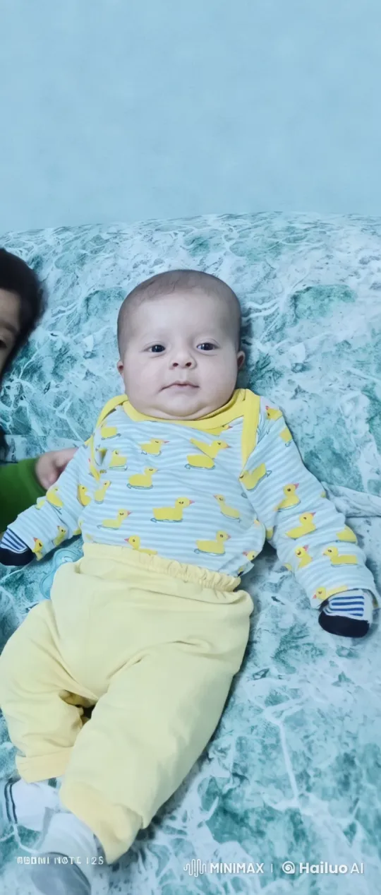 Baby and Child: A Moment of Gentle Connection – AI Generated Video | Hailuo AI