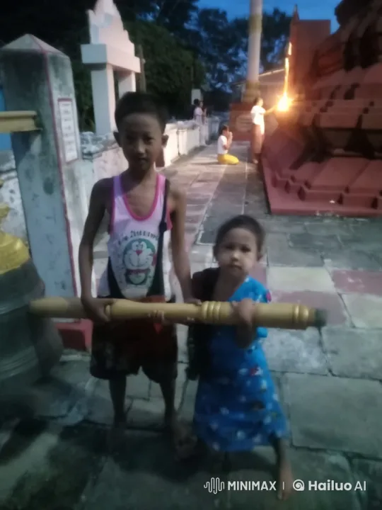 Children Practice Kung Fu at Sacred Dusk Setting – AI Generated Video | Hailuo AI