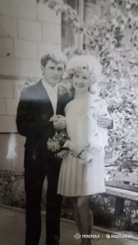 Couple with Bouquets in Nostalgic Setting – AI Generated Video | Hailuo AI