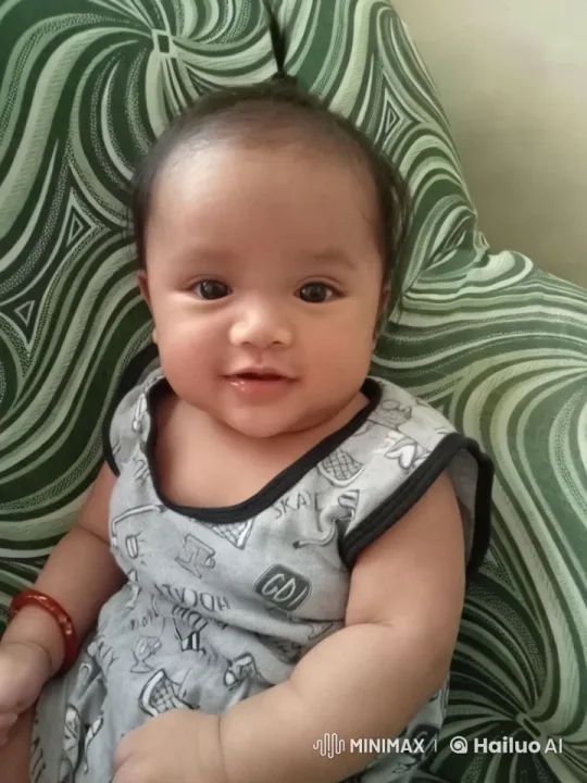 Baby Dancing on Couch with Joyful Energy – AI Generated Video | Hailuo AI
