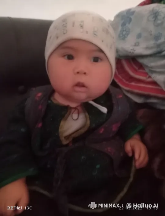 Energetic Child Performer in Traditional Attire – AI Generated Video | Hailuo AI