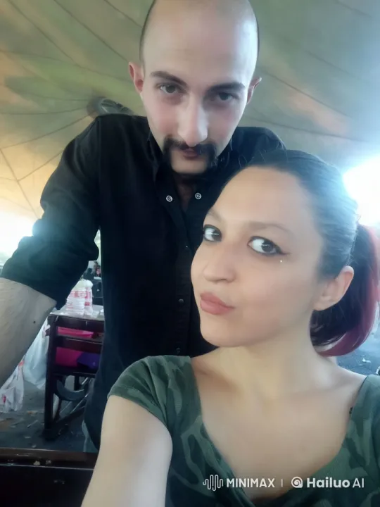 Affectionate Couple in Outdoor Romantic Moment – AI Generated Video | Hailuo AI