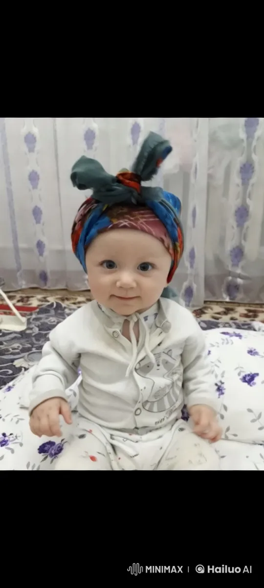 Child Dances Playfully with Kung Fu Twist – AI Generated Video | Hailuo AI