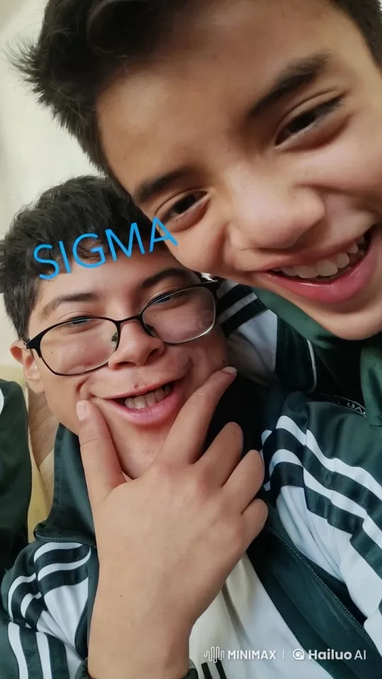 Dynamic Physical Altercation Captured with Dramatic Camera Work – AI Generated Video | Hailuo AI