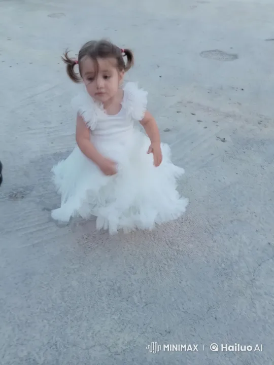 Young Girl Performs Turkish Folk Dance – AI Generated Video | Hailuo AI