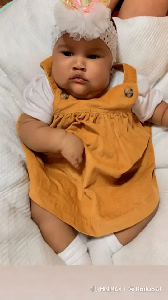 Baby Dancing Joyfully in Cozy Quilted Setting – AI Generated Video | Hailuo AI