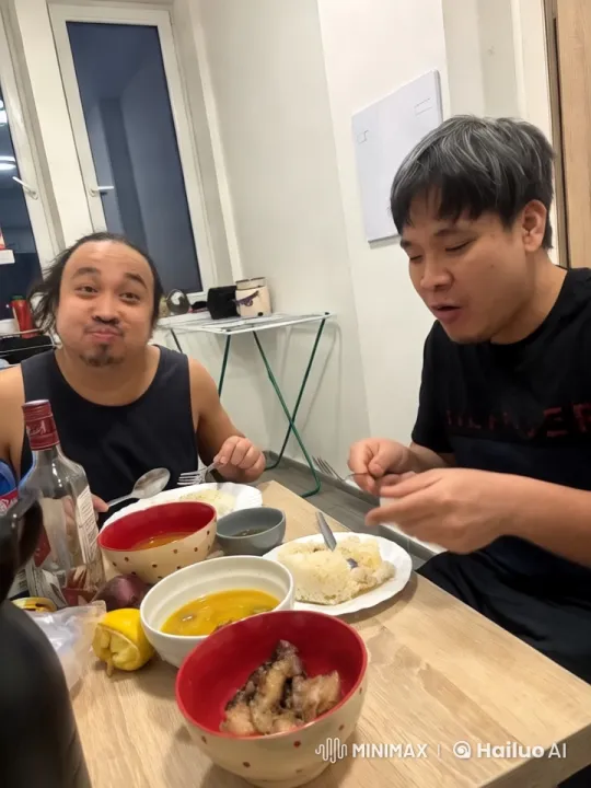 Intimate Dinner Scene in a Cozy Modern Kitchen – AI Generated Video | Hailuo AI
