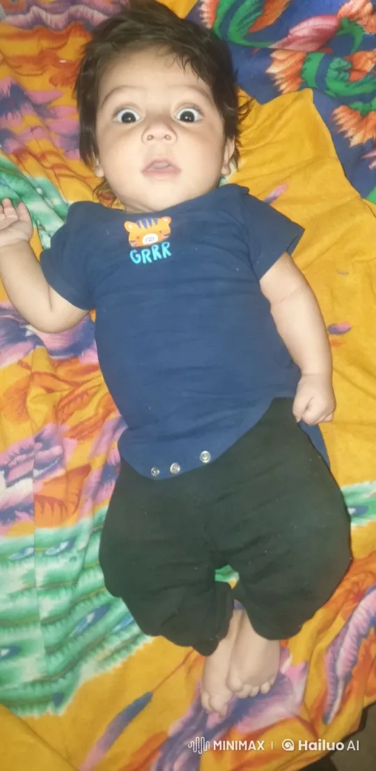Baby's Energetic Kung Fu Dance on Colorful Blanket – AI Generated Video | Hailuo AI