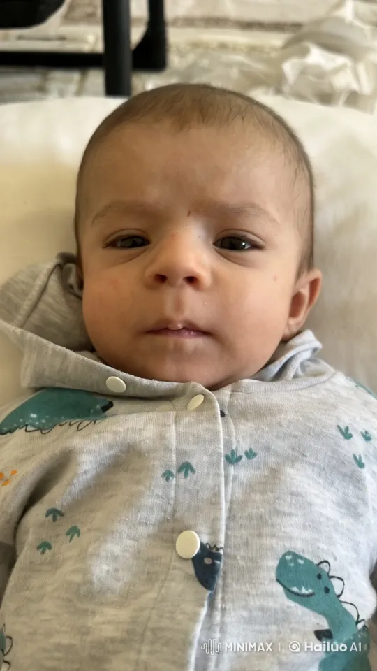 Baby Dances Playfully in Dinosaur Onesie – AI Generated Video | Hailuo AI
