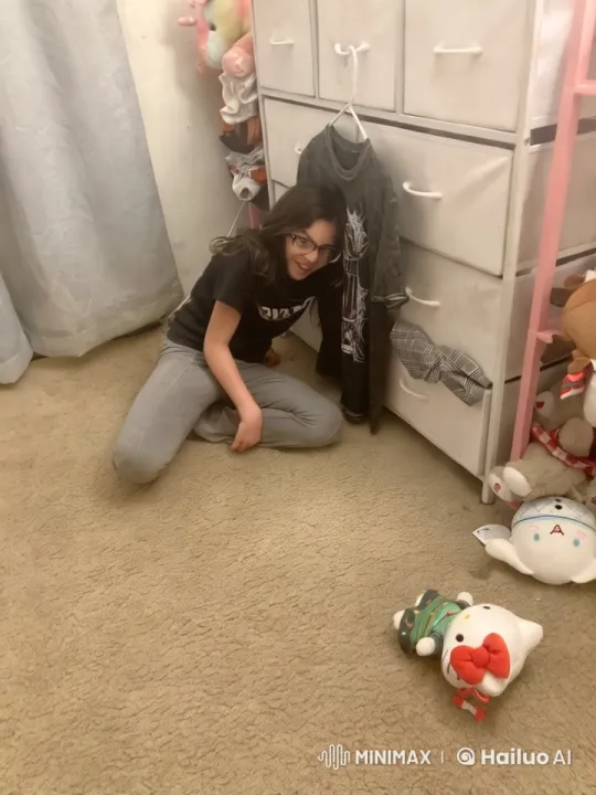 Girl's Frantic Dance Leads to Money Explosion in Room – AI Generated Video | Hailuo AI