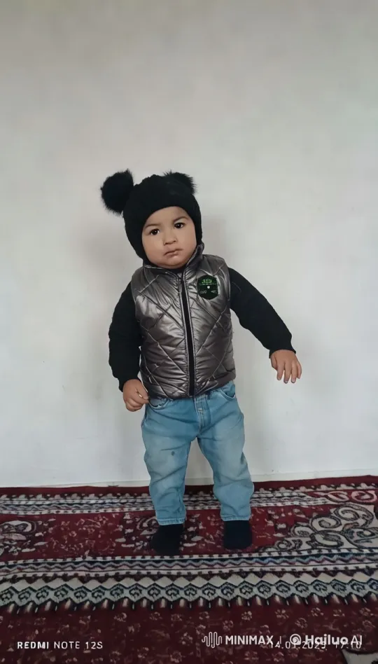 Child's Determined Workout in Fitness Club – AI Generated Video | Hailuo AI